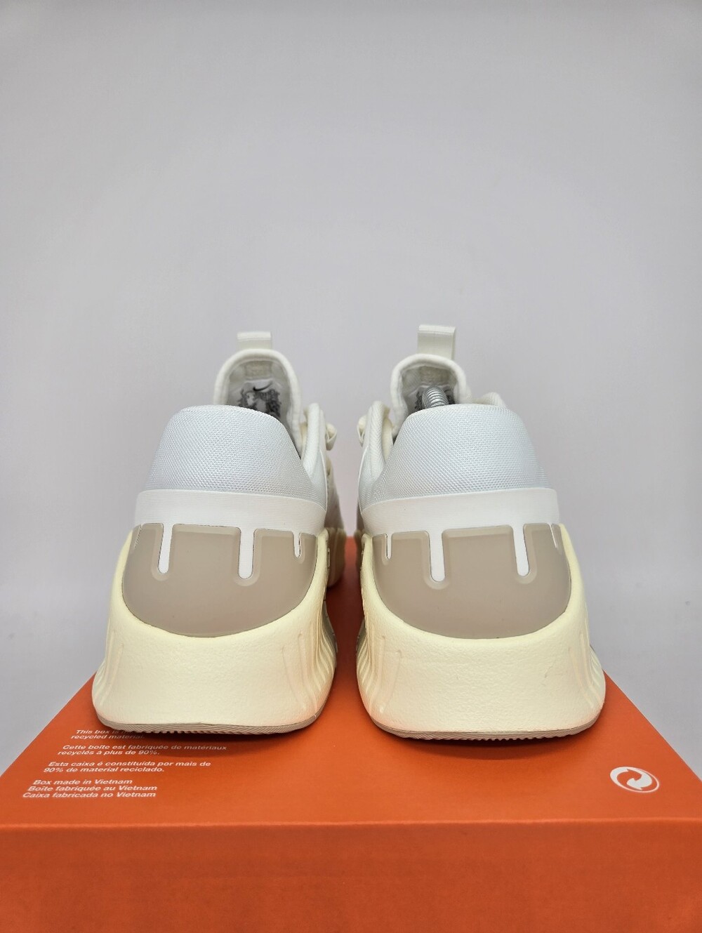 Nike Women's Free Metcon 5 Sail Sanddrift Workout Shoes Size 8 - Picture 6 of 8